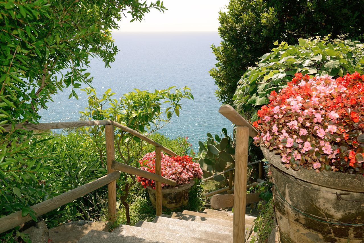 Casa Fatebenefratelli Hotel Varazze Bagian luar foto