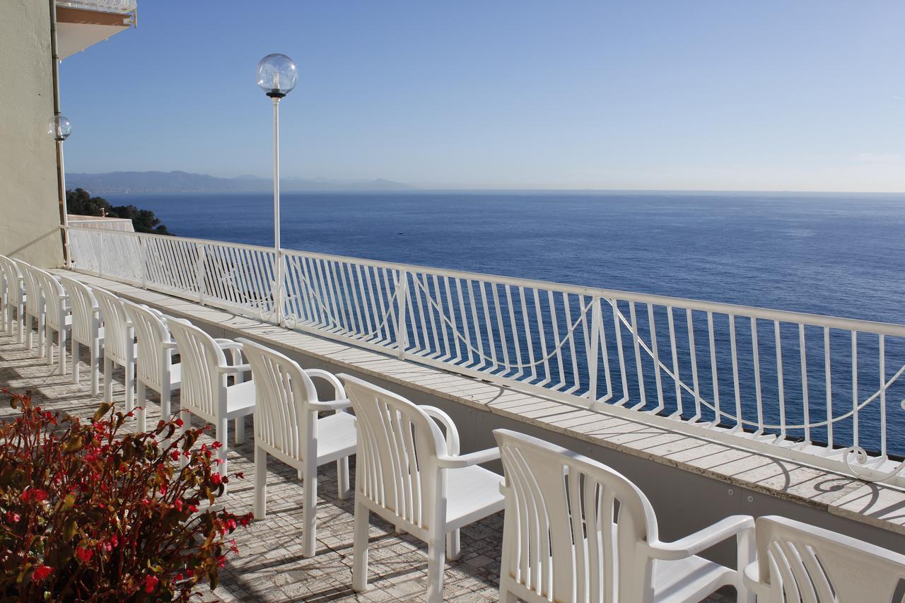 Casa Fatebenefratelli Hotel Varazze Bagian luar foto