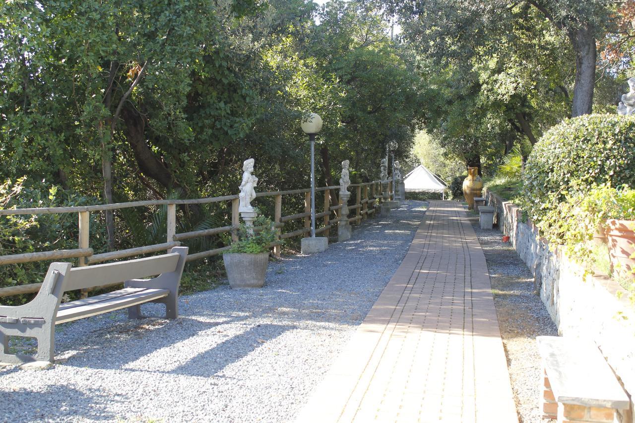 Casa Fatebenefratelli Hotel Varazze Bagian luar foto