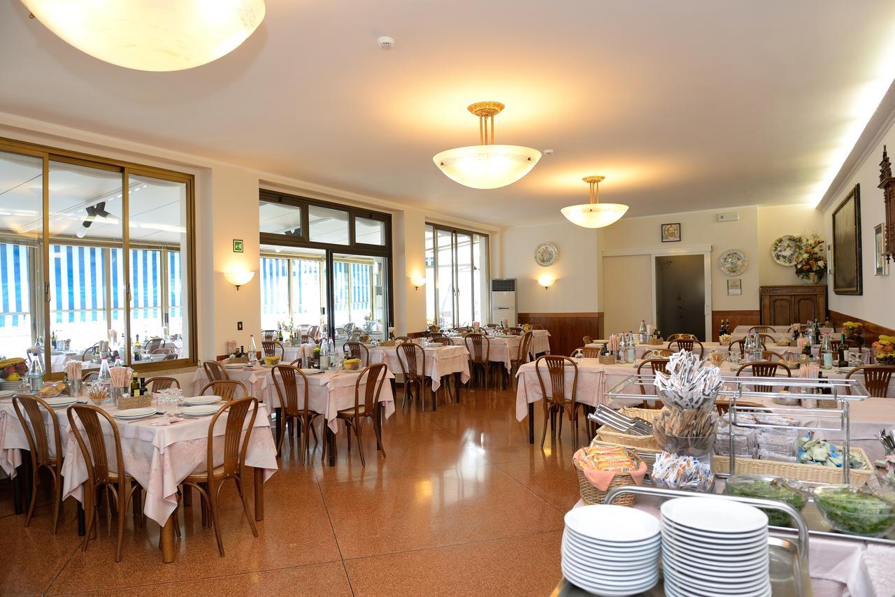 Casa Fatebenefratelli Hotel Varazze Bagian luar foto